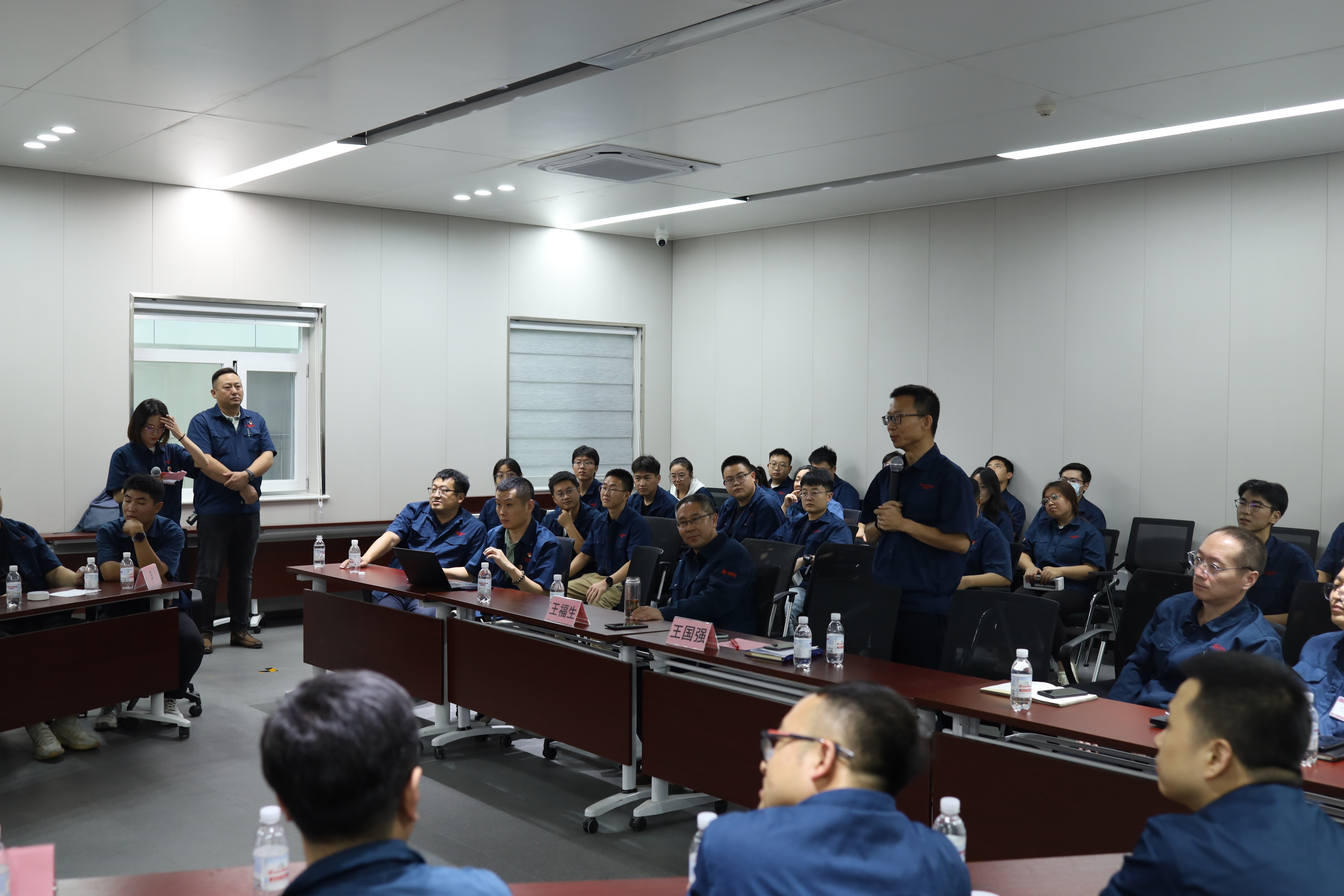 “人人参与，筑牢安全防线”首届安全生产知识竞赛